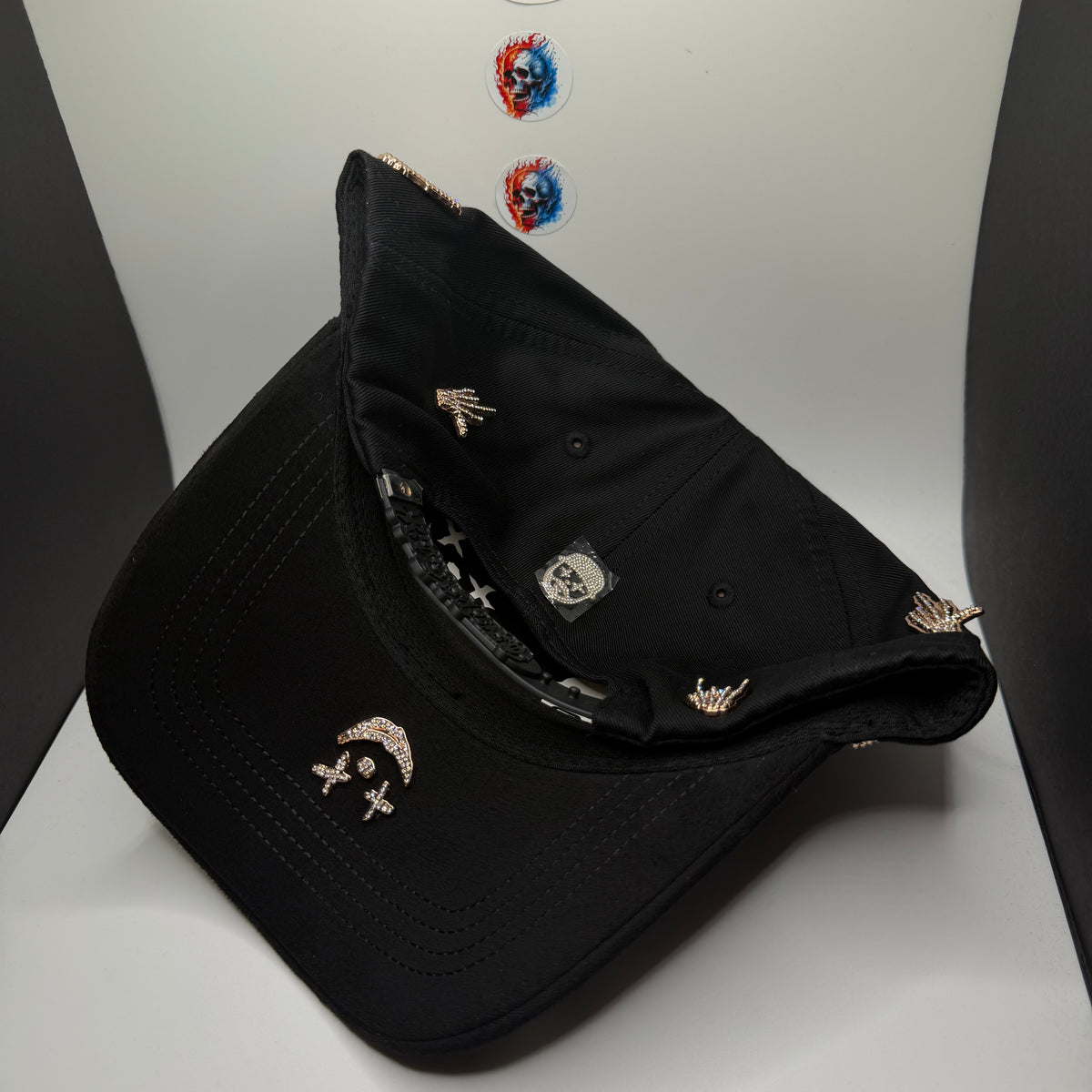 Barbas hats B skull