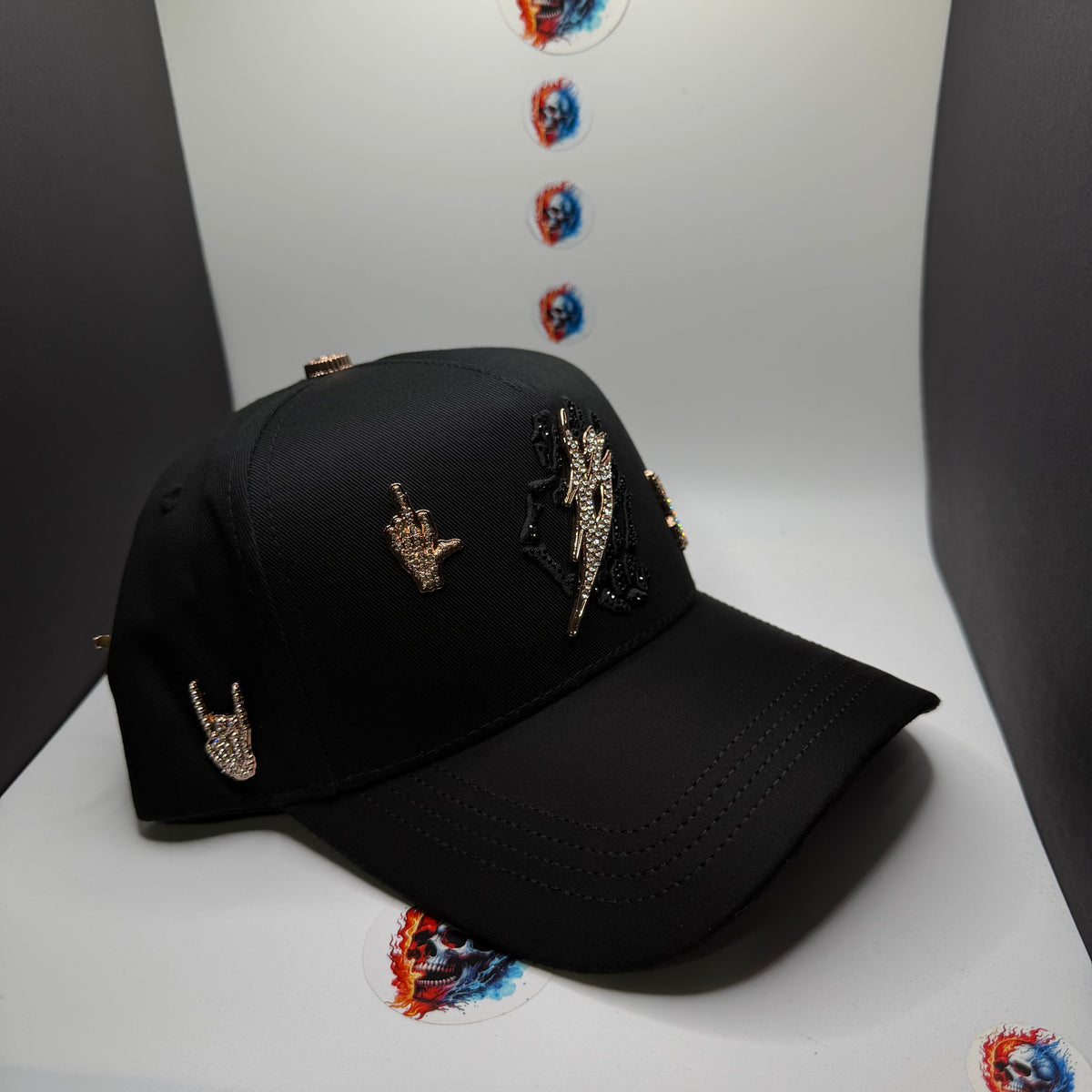 Barbas hats B skull